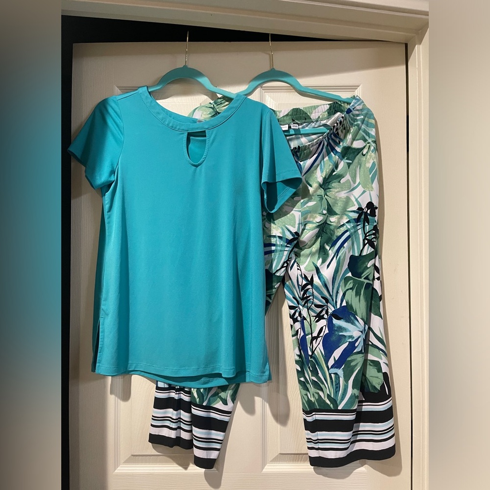 2 piece Susan Graver Set